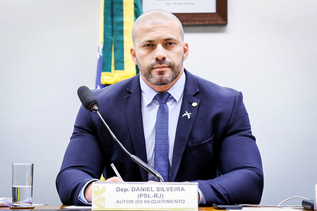 Alexandre de Moraes prorroga por mais 60 dias inquérito contra Daniel Silveira