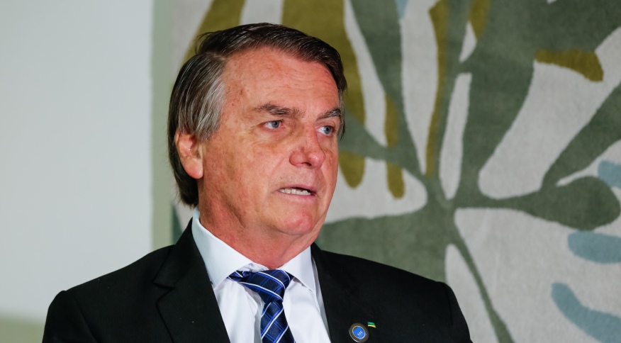 Bolsonaro diz que vai prorrogar desoneração da folha por mais dois anos