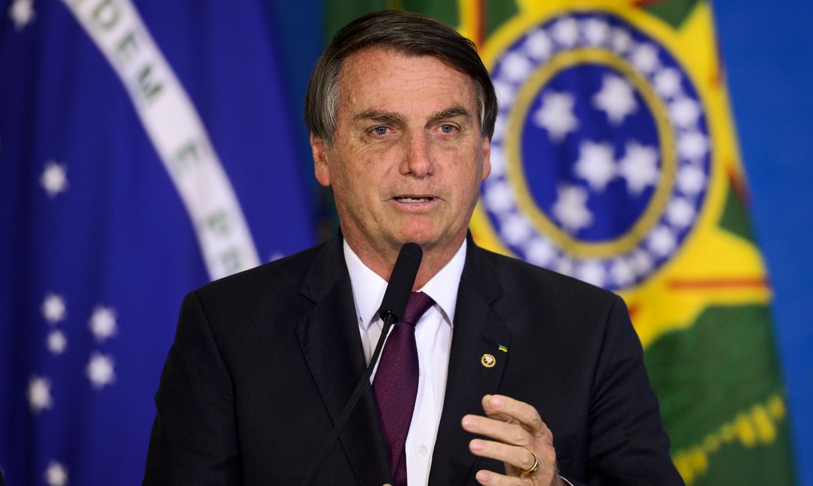 Bolsonaro fecha nomes que irão deixar o governo durante reforma ministerial; confira a lista