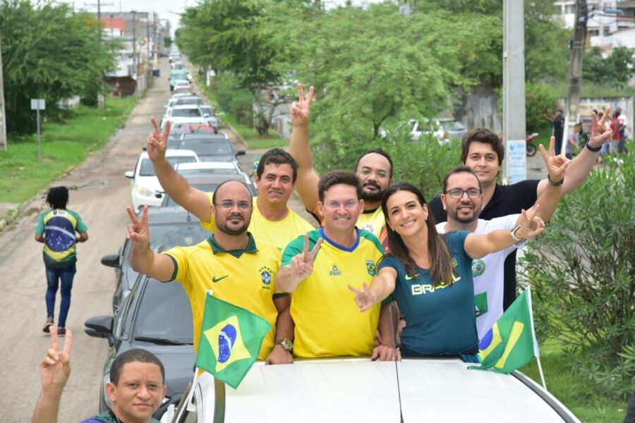 Roma participa de carreata em Serrinha neste domingo