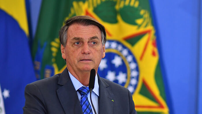 Zelensky me pediu para que interferisse na guerra contra Rússia, diz Bolsonaro a banqueiros