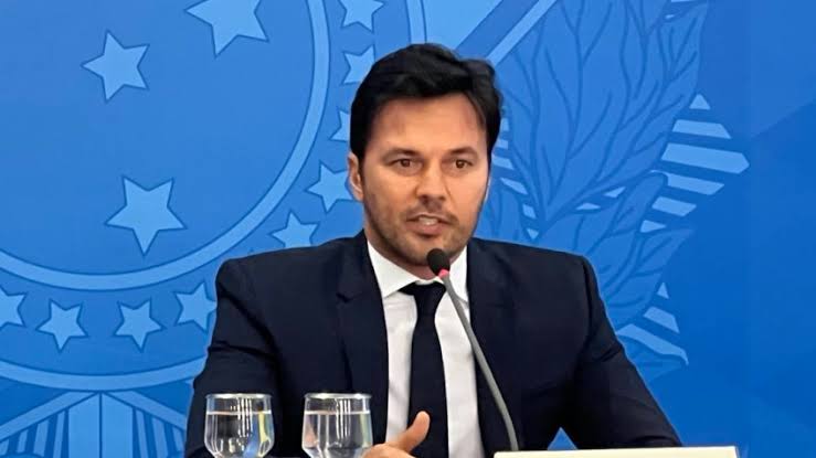 Fábio Faria afirma que Lula já atingiu teto de votos e aponta virada de Bolsonaro no 2º turno