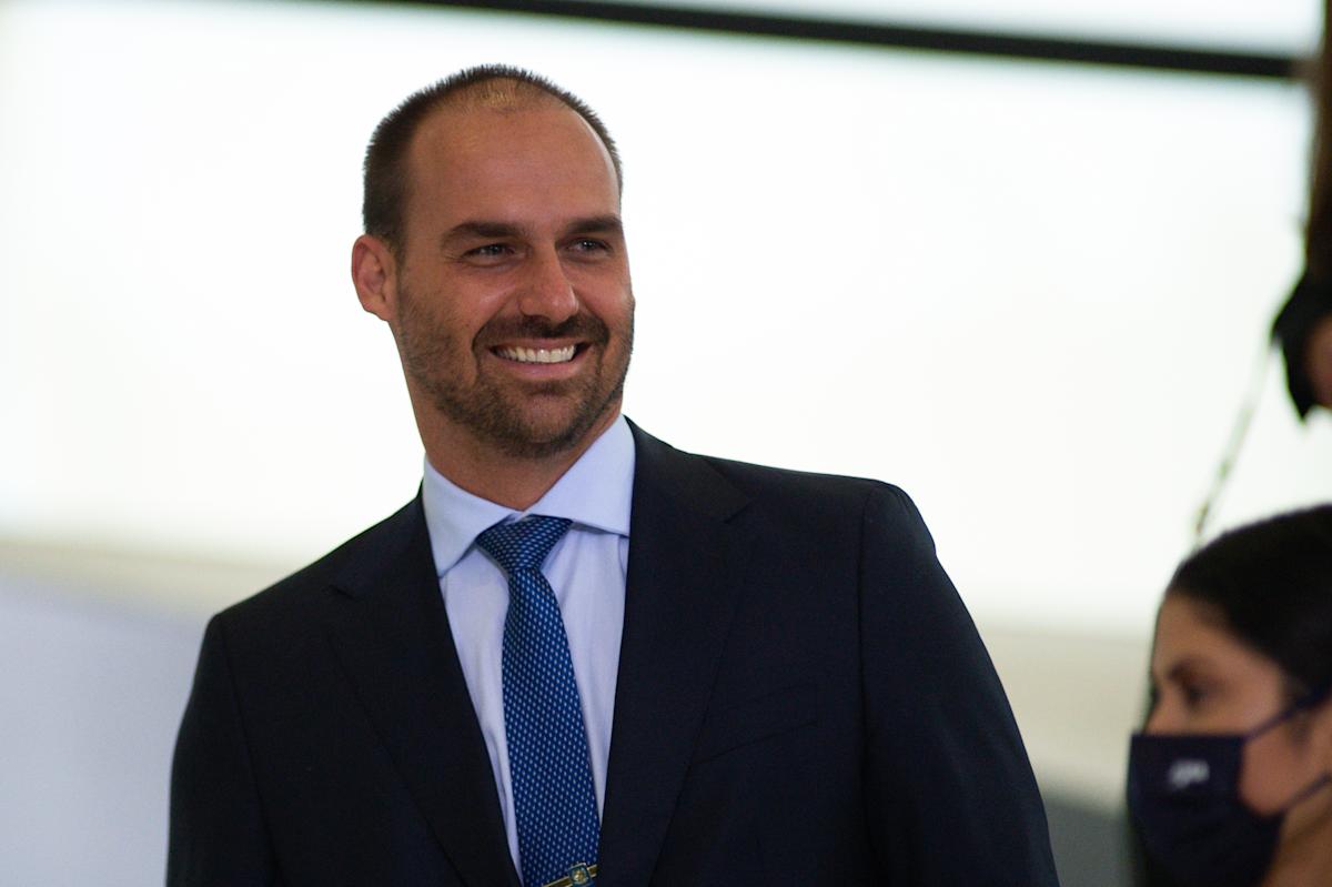 ‘Se a população não acordar, amanhã vai ser tarde’, diz Eduardo Bolsonaro sobre 2º turno