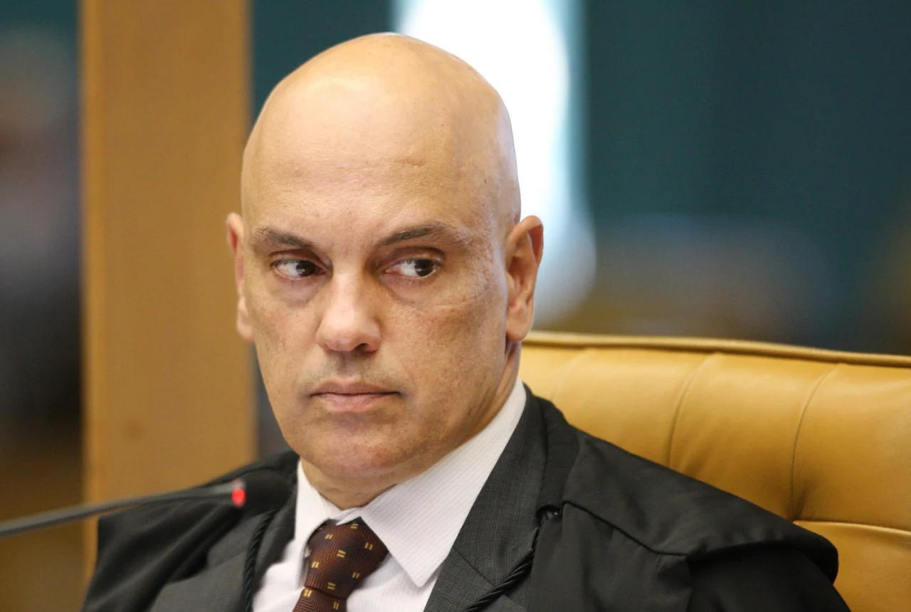 Alexandre de Moraes acaba de proibir a polícia Federal e o CADE de investigar empresas de pesquisas