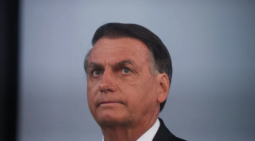 Bolsonaro perdeu eleição em todas as 100 cidades que mais recebem Auxílio Brasil