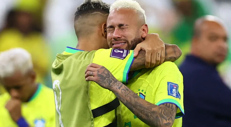 “Estou destruído psicologicamente”, afirma Neymar um dia após eliminação na Copa