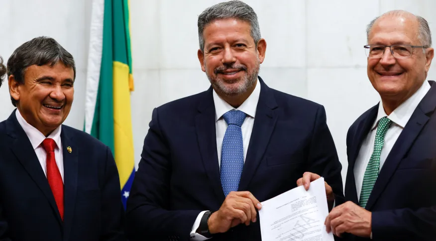 Lira pauta para esta segunda (12) discussão da PEC do Estouro no plenário da Câmara