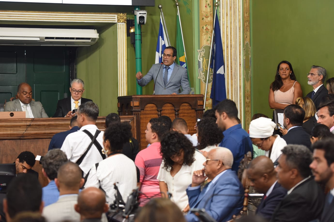 Prefeito de Salvador anuncia aumento do valor do Morar Melhor e inscrição de mais 10 mil famílias no programa 