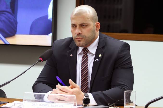 Urgente: Daniel Silveira é preso em Petrópolis, no Rio, um dia após ficar sem mandato de deputado