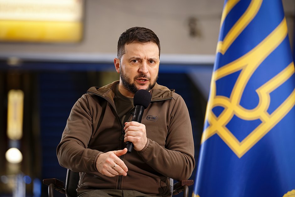 Zelensky convida Lula para uma visita a Kiev