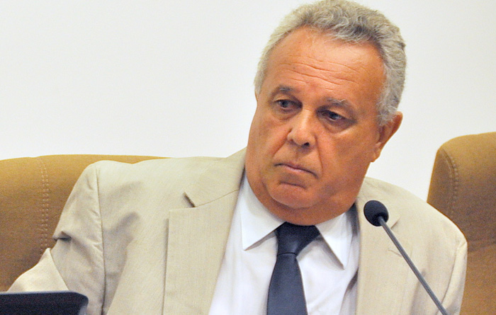 Vaga no TCE de Pernambuco deve passar de pai para filho