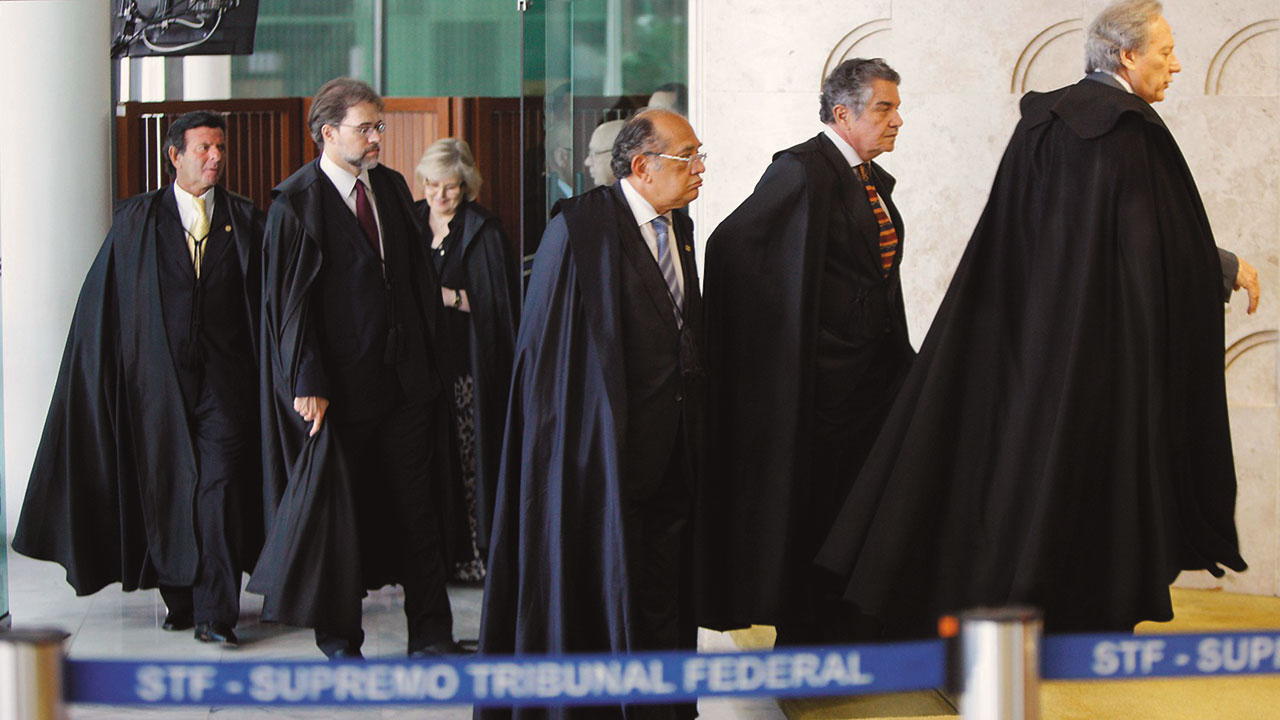 STF forma maioria para derrubar indulto de Bolsonaro a Daniel Silveira