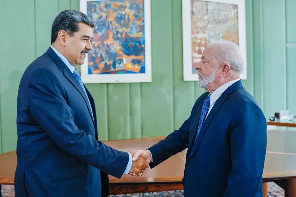 Lula volta a defender ditadura: ‘Houve muito respeito com a participação do Maduro’