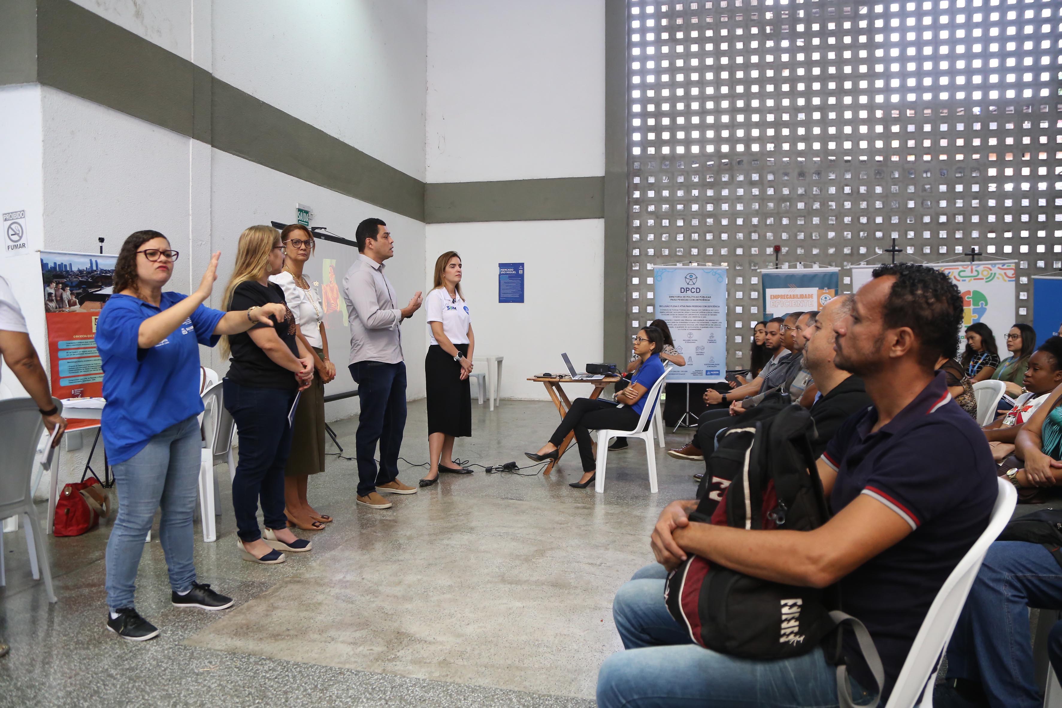 Projeto da Prefeitura de Salvador oferece 100 vagas de emprego exclusivas para pessoas com deficiência 
