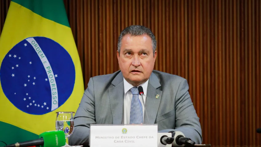 Rui Costa diz que “não foi feliz” ao falar de Brasília