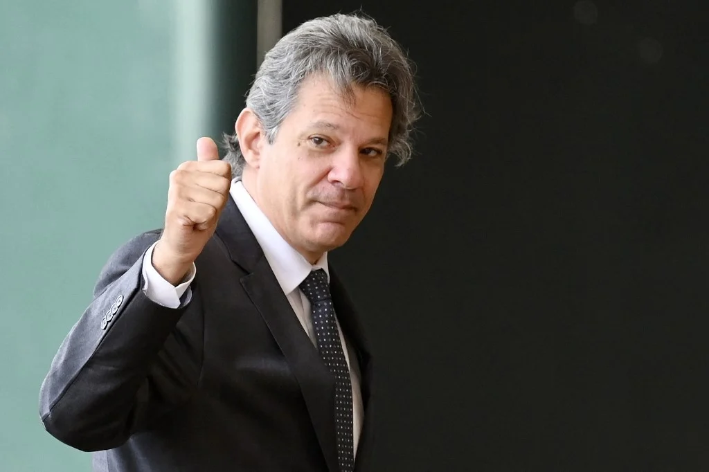 Haddad festeja aprovação da reforma: 