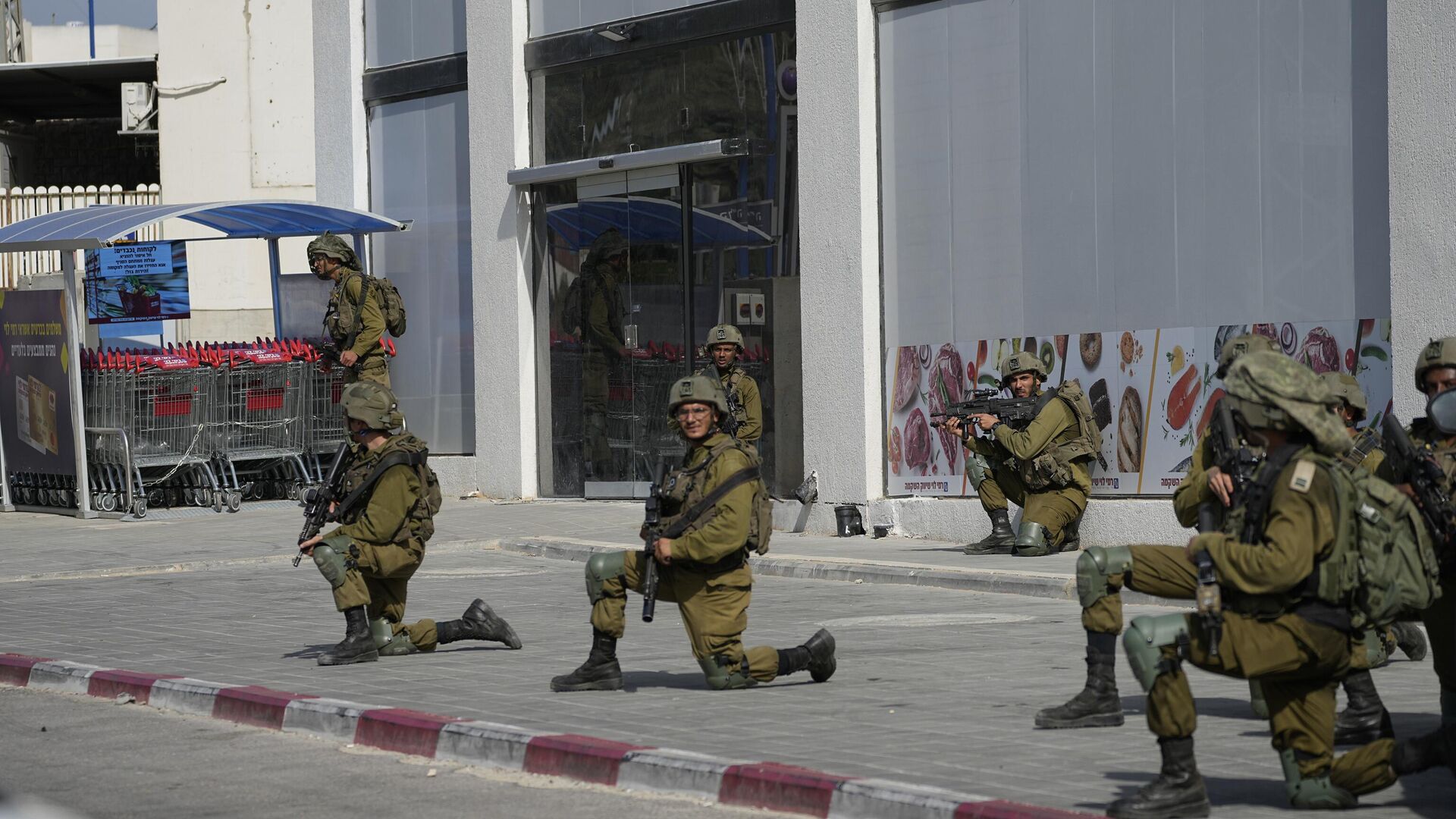 Israel envia aviões para buscar reservistas no exterior