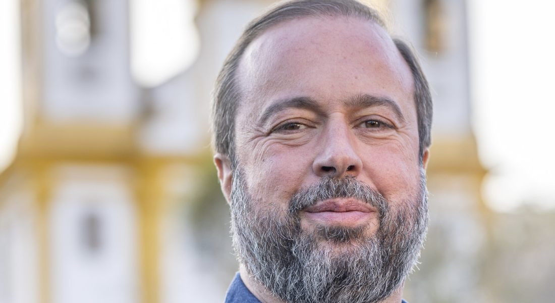 Ministro de Lula ataca reportagem de jornal sem apontar erro