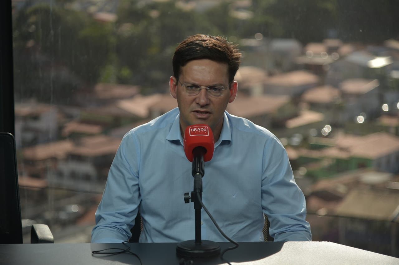 Roma reage a ataques de Jerônimo a Bolsonaro