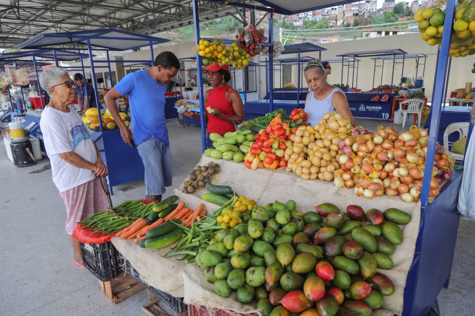 Revitalização feita pela Prefeitura de Salvador impulsiona vendas na Feira do Curtume