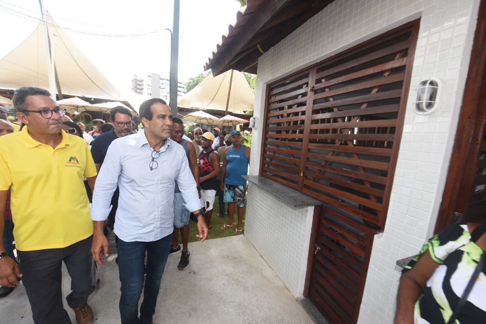 Reconstruída pela Prefeitura, Colônia do Rio Vermelho traz dignidade para pescadores e mais conforto à população