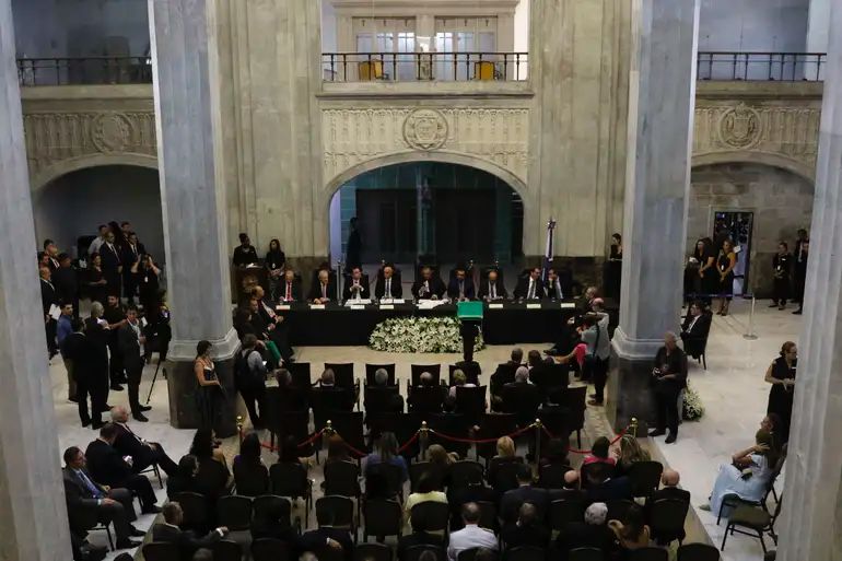 TRE-RJ cassa deputado estadual por abuso de poder religioso