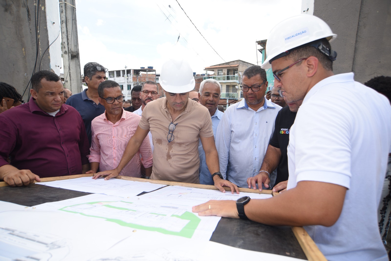 Prefeitura reconstruirá escola em Paripe com piscina e 22 salas de aulas climatizadas