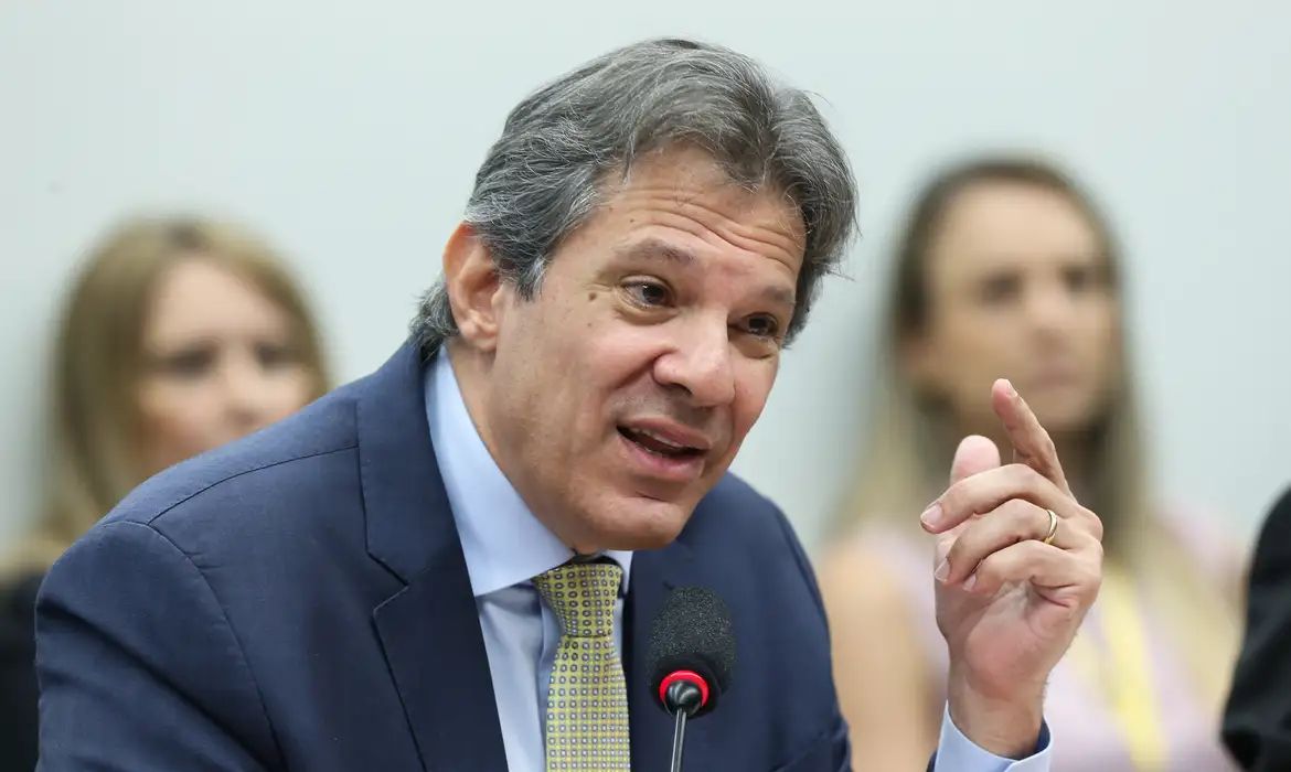 Haddad pede apoio da Febraban para projetos que tramitam no Congresso