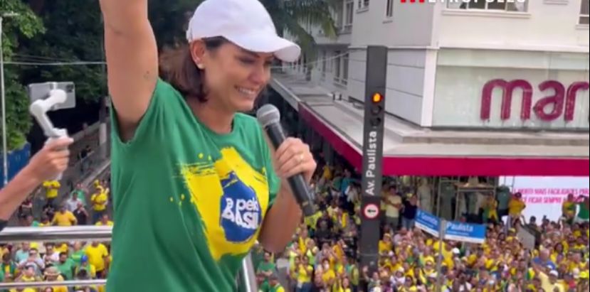 Chegou o momento da libertação, diz Michelle
