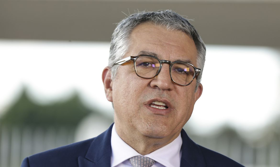 Alexandre Padilha alfineta Zema sobre dívida pública: 'Tem gente que fala, mas não resolve'