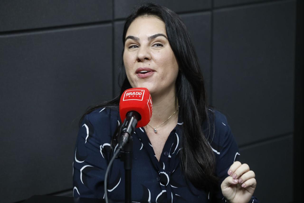 Ela voltou: Sara Couto é a nova apresentadora do Bancada BRADO 