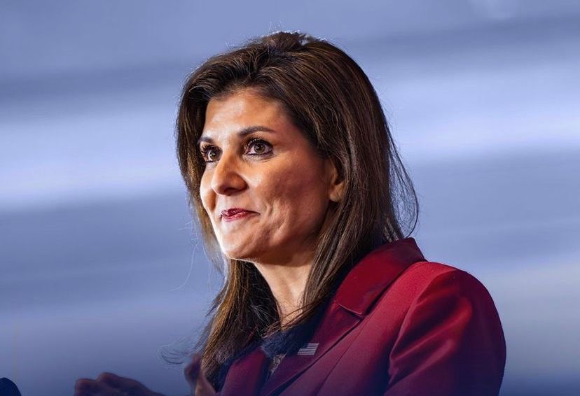 Nikki Haley desiste da pré-candidatura para presidência nos EUA