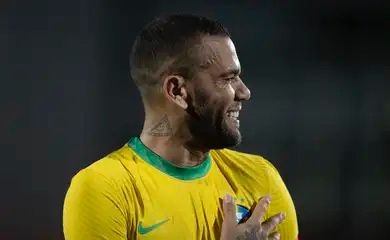 Justiça da Espanha concede liberdade provisória a Daniel Alves