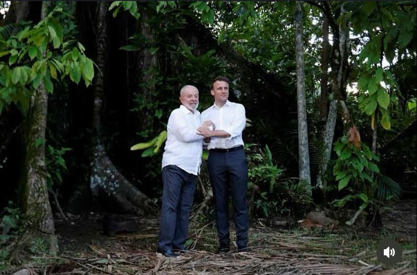 Fotos de Lula e Macron viram memes nas redes sociais