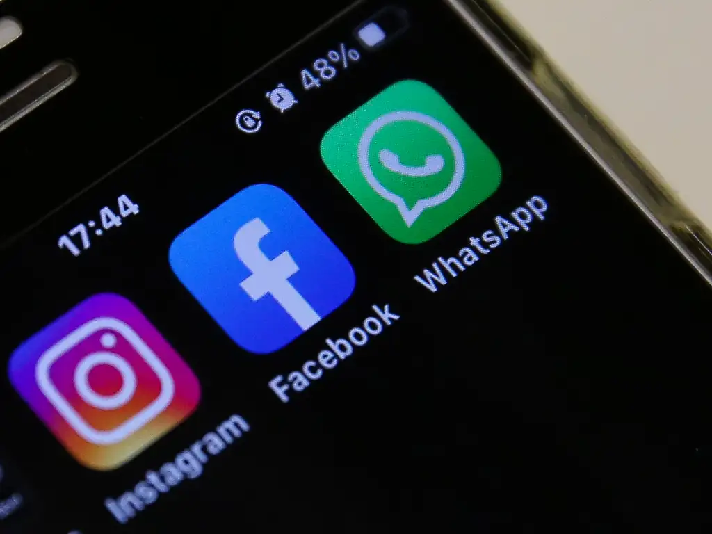 WhatsApp fora do ar: app e versão web não conectam na tarde desta quarta (3)