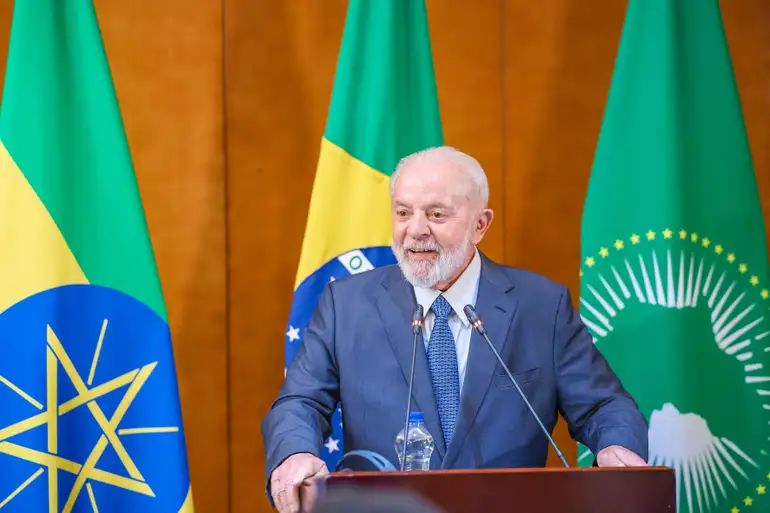 Sem citar nomes, Lula diz que usam nome de Deus em vão