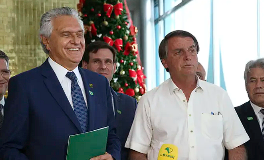 Mito em GOIÁS: Bolsonaro encontra-se com Caiado após evento no Parque Agropecuário