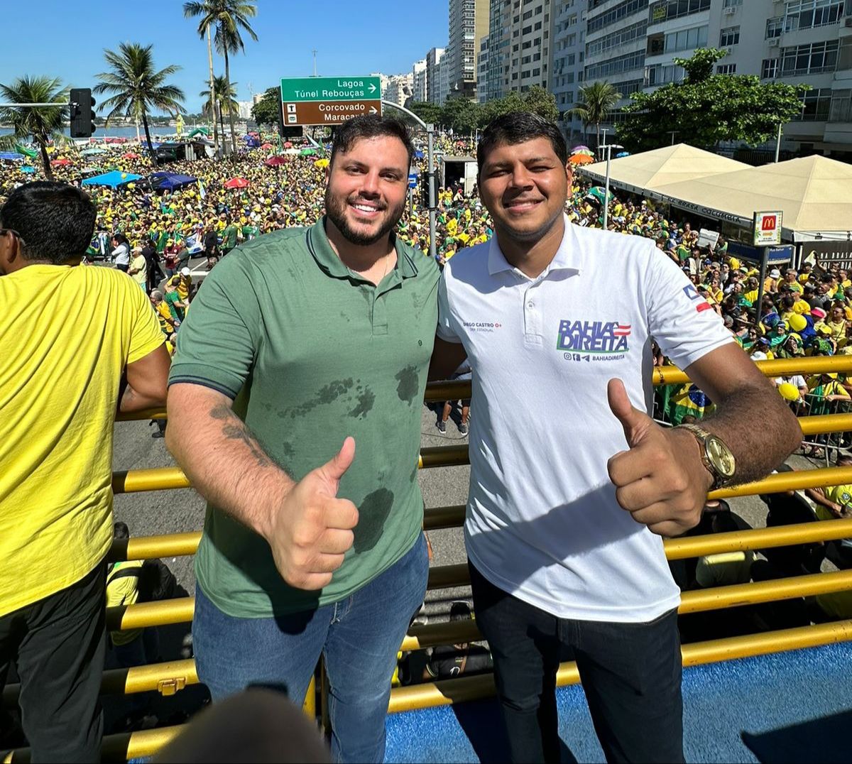 Diego Castro e Alexandre Moreira representam patriotas de Salvador e da Bahia em manifestação no Rio de Janeiro