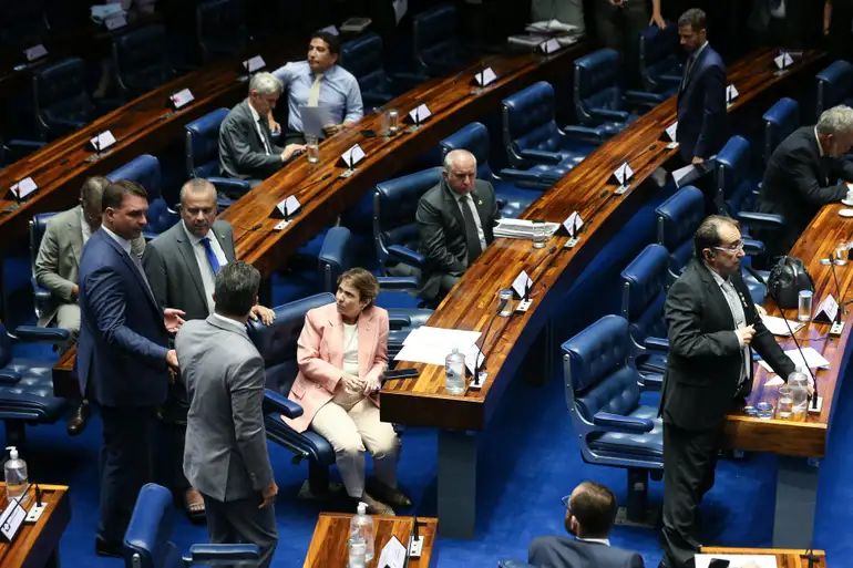 Planalto bloqueia repasse de emendas ao Congresso