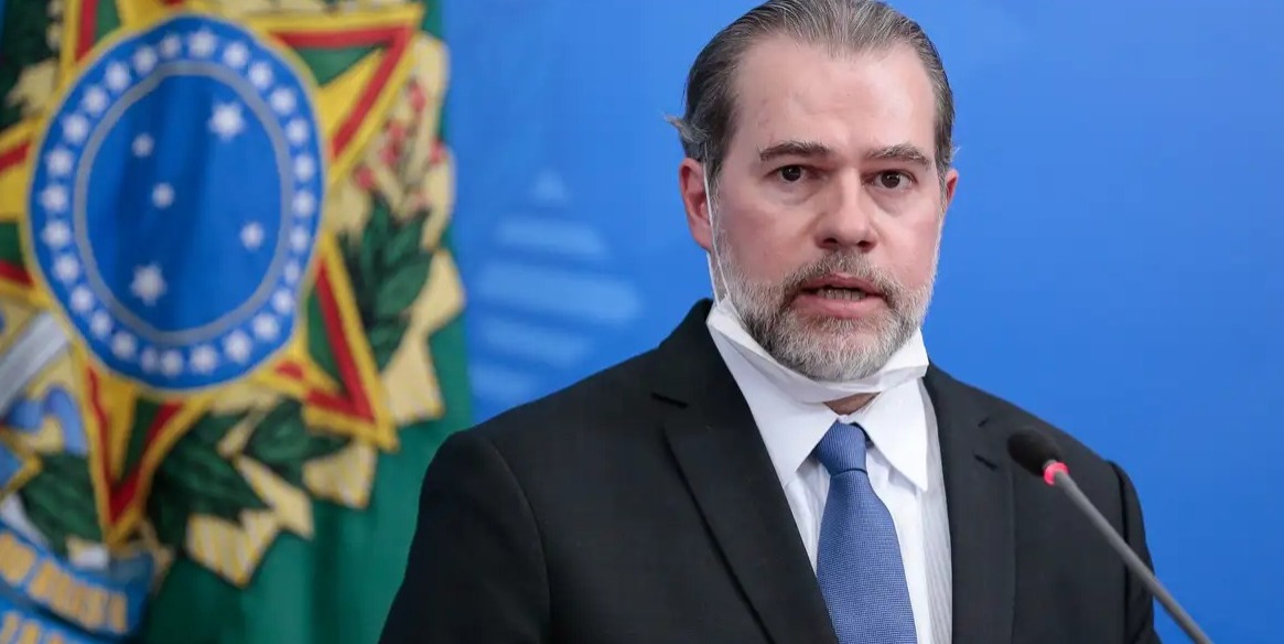 Ministro suspende multa ao governo do RJ por descumprimento do plano fiscal