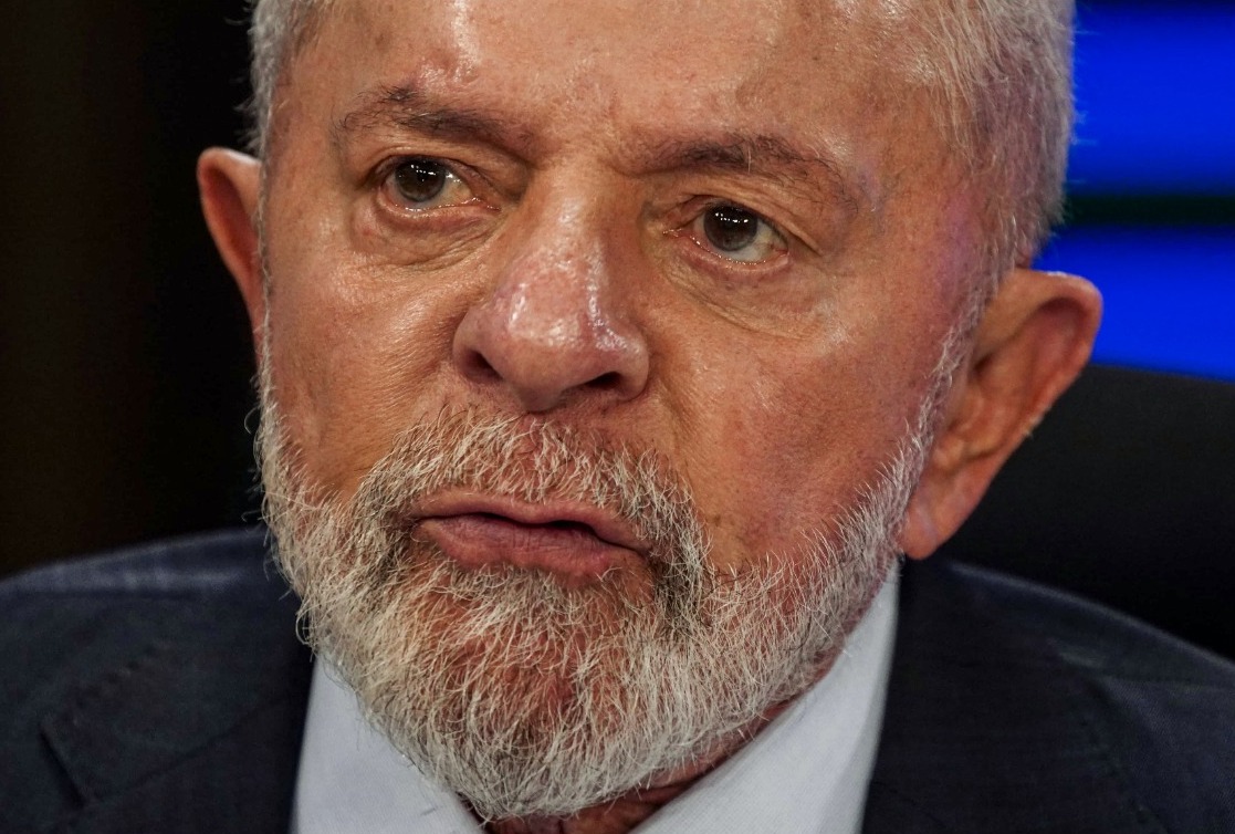 É preciso uma certa regulação da internet, diz Lula