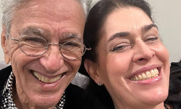  Ex-governanta de Caetano Veloso e Paula Lavigne aciona justiça após demissão