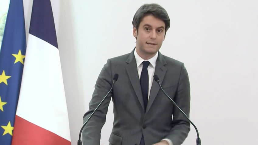 Premiê francês anuncia demissão após projeção de derrota em eleição