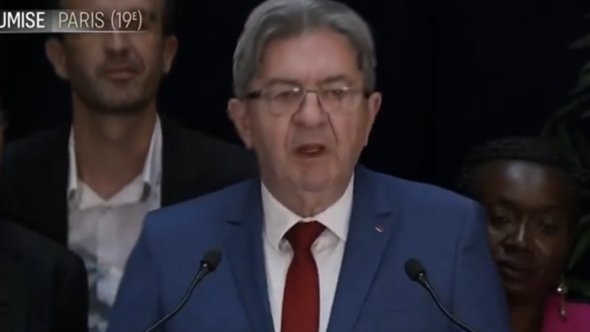 Macron deve deixar a esquerda governar, diz Mélenchon