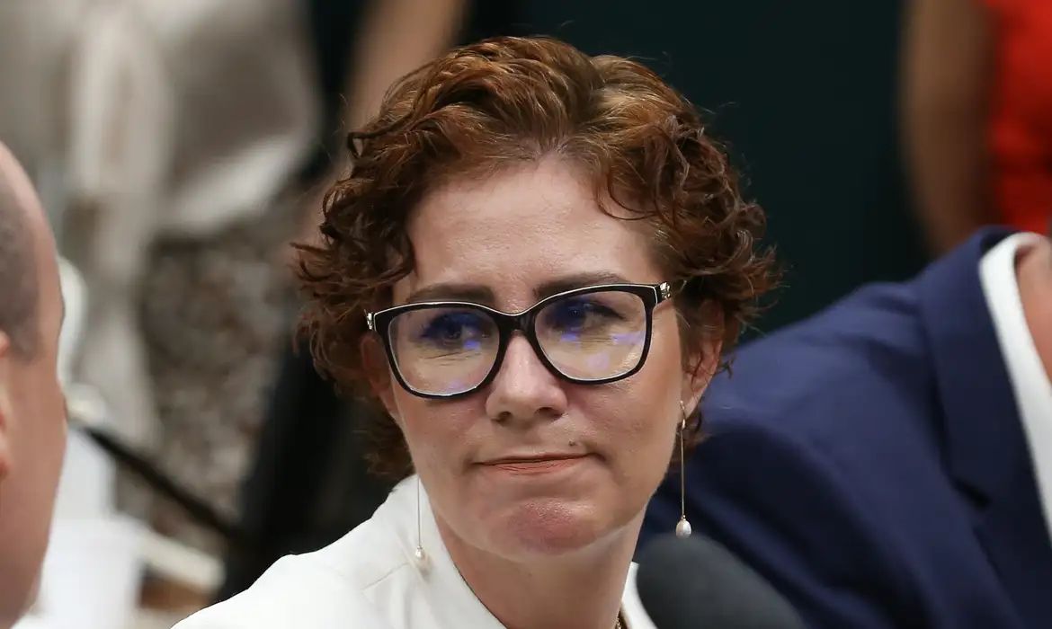 Carla Zambelli pede apoio da ONU na crise Venezuelana