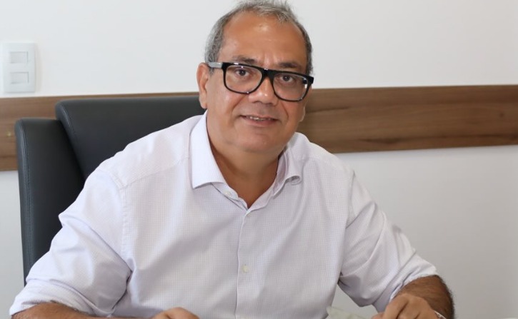 Presidente da Câmara de Salvador propõe proibição do uso de celulares nas escolas municipais