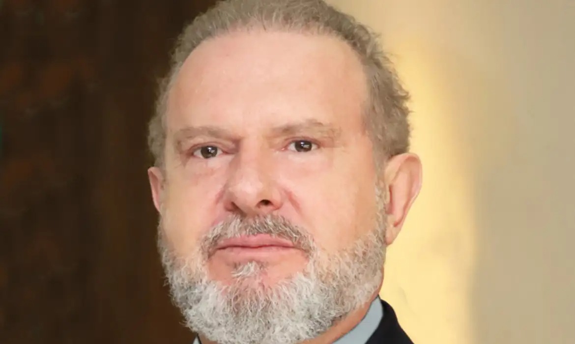 Ex-governador do Tocantins, Mauro Carlesse, é preso sob suspeita de planejar fuga internacional