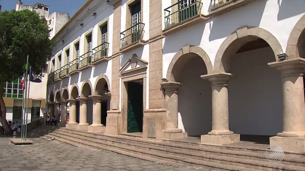 Câmara de Salvador aprova reajustes salariais para prefeito, vice, secretários e vereadores