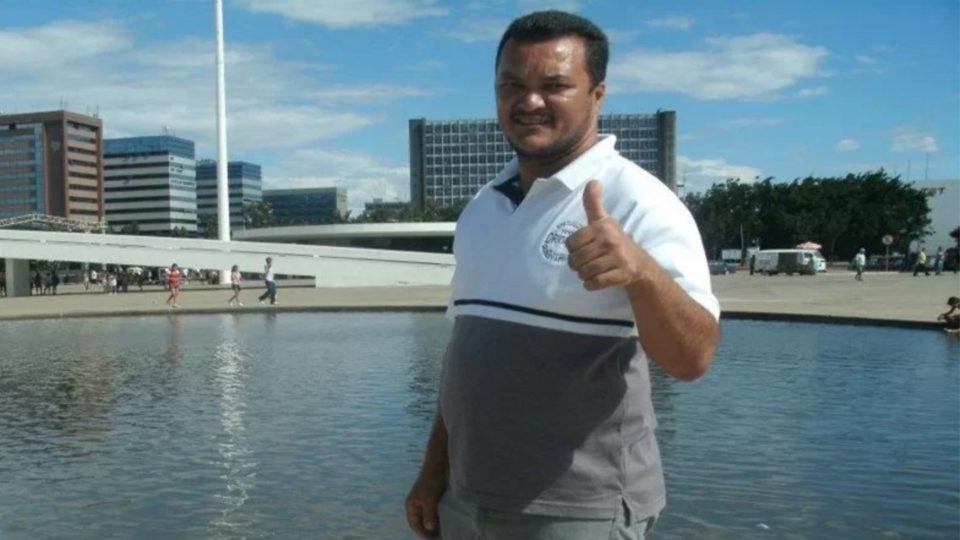 8/1: Filha de Clezão apela à OEA por injustiça e tortura no caso do pai