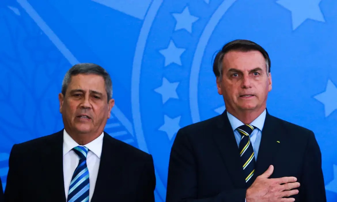 Advogados de Bolsonaro e Braga Netto acionam OAB por cerceamento de defesa no STF